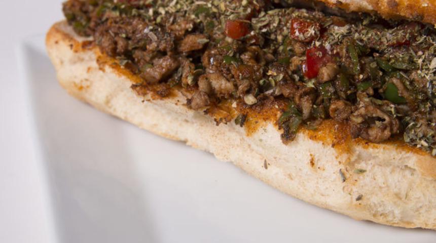 Sınırları aştık! Evde yalancı kokoreç yapıyoruz