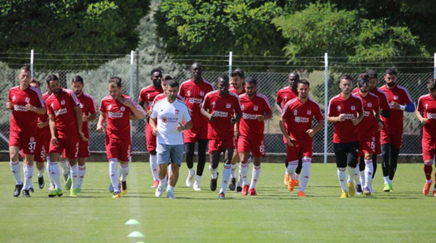 Sivasspor’da forma numaraları belli oldu