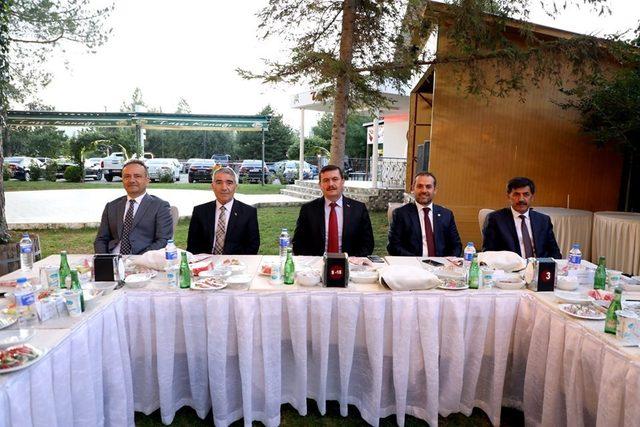 3. Ordu Komutanı Orgeneral Savaş onuruna veda yemeği