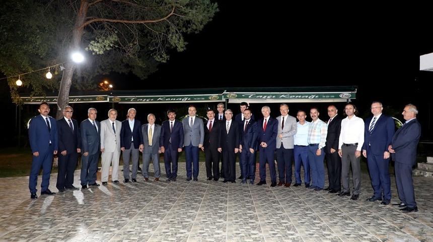 3. Ordu Komutanı Orgeneral Savaş onuruna veda yemeği