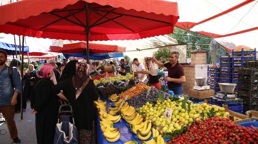 Vatandaşlardan yeni kurulan pazardan memnun