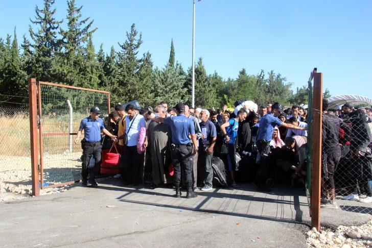 Kurban Bayramı için ülkelerine dönen Suriyeli sayısı 35 bini buldu G4