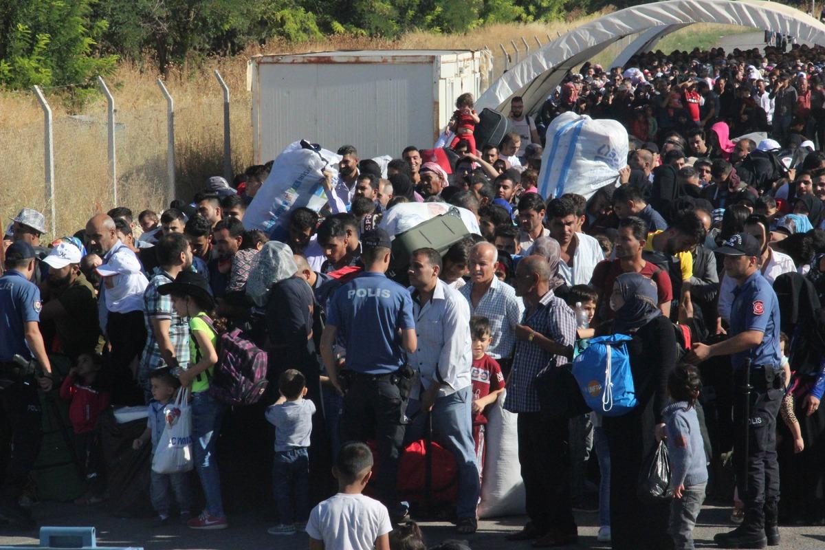 Kurban Bayramı i&ccedil;in &uuml;lkelerine d&ouml;nen Suriyeli sayısı 35 bini buldu