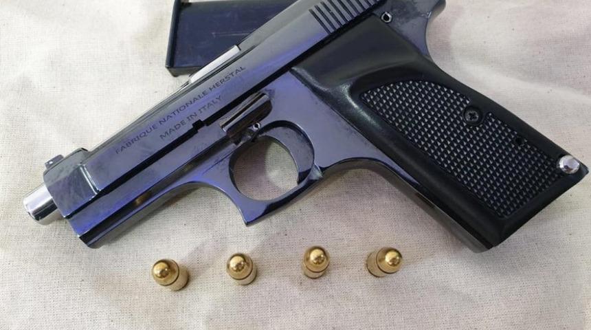 Silah ticareti operasyonunda 3 kişi tutuklandı