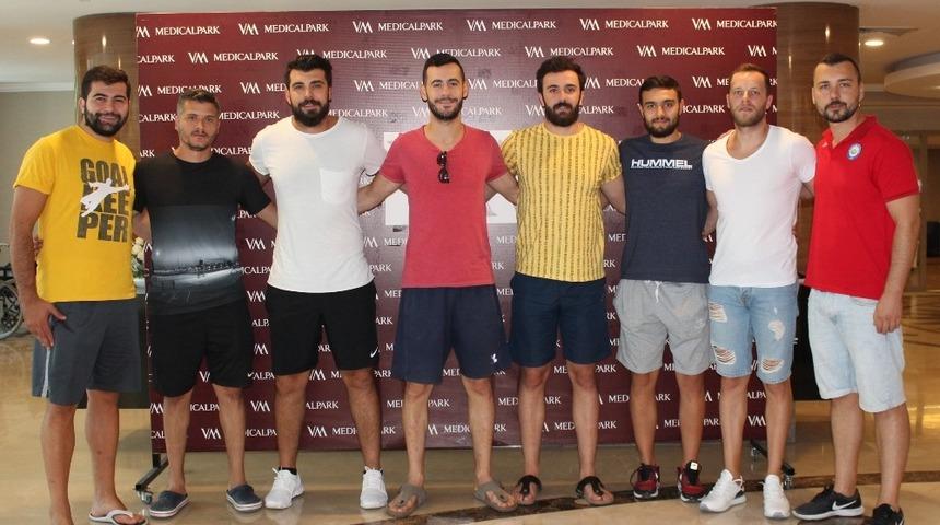 Nil&uuml;fer Belediyespor hentbol takımı kontrolden ge&ccedil;ti