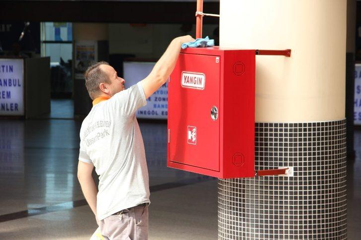 Otobüs terminali bayrama hazırlandı G4