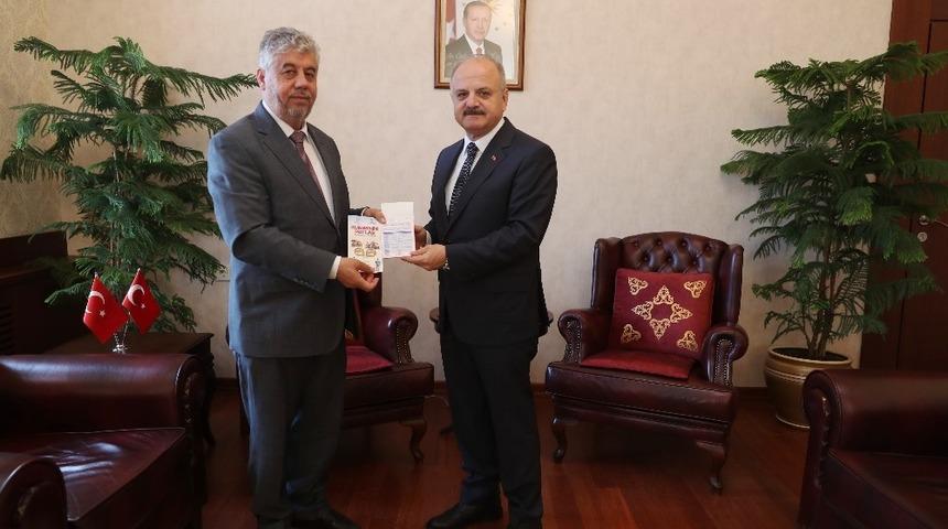 Eskişehir İl M&uuml;ft&uuml;s&uuml; Bekir Gerek&rsquo;ın Vali &Ccedil;akacak&rsquo;ı ziyaret