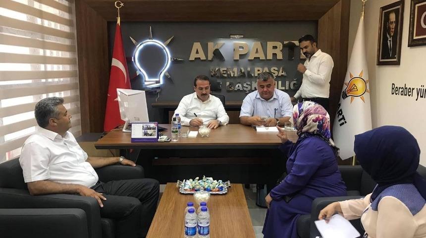 AK Partili Kırkpınar, halk g&uuml;n&uuml;nde vatandaşlarla buluştu