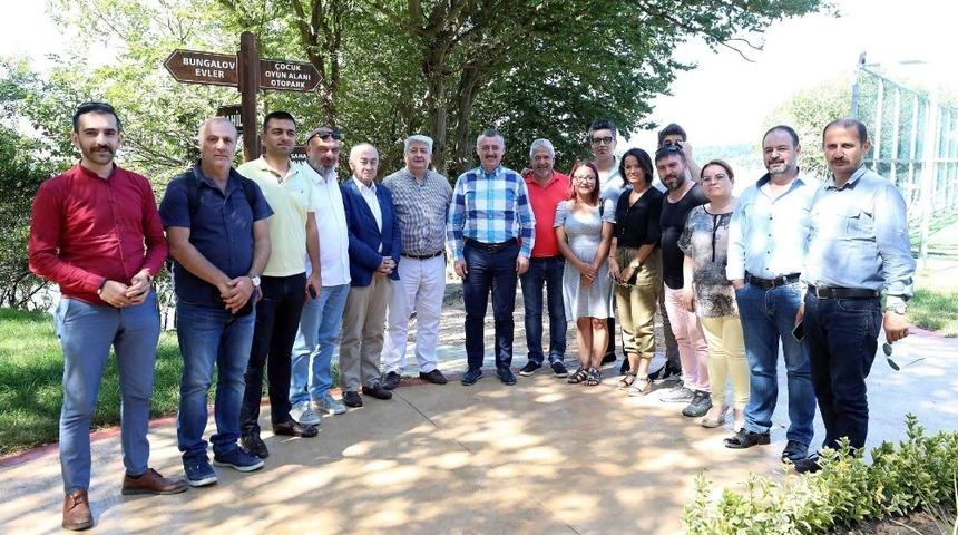 Başkan Büyükakın, başarılı öğrencilerle buluştu