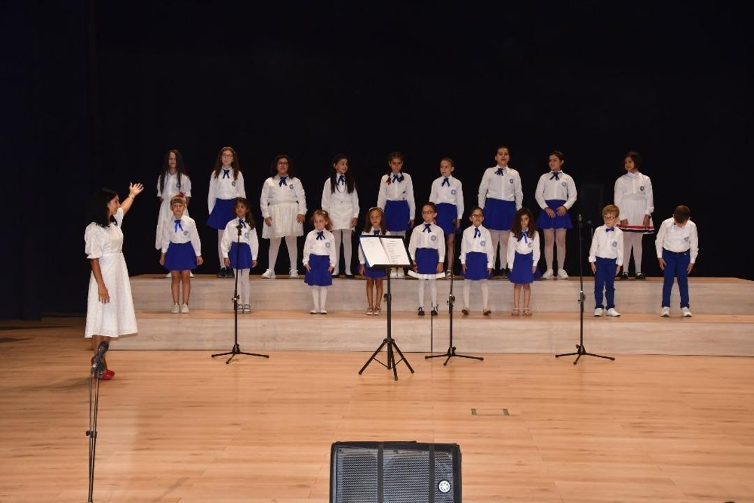 Yaz kurslarına şenlikli veda