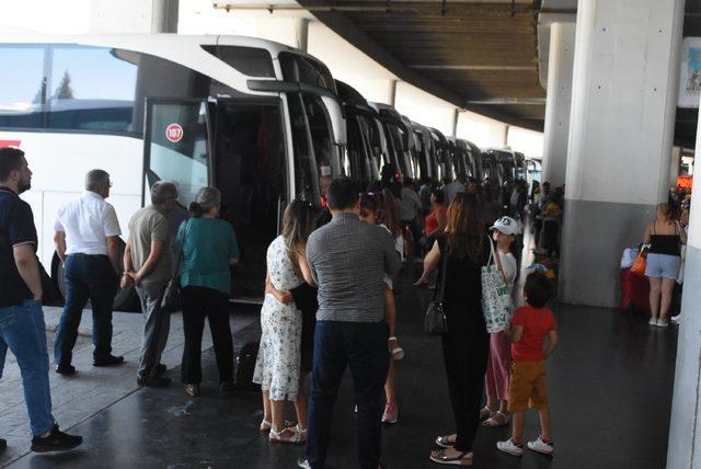 İzmir Otogarı'ndan bayram tatili nedeniyle iki kat daha fazla otobüs çıkacak