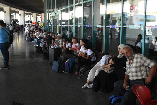 İzmir Otogarı'ndan bayram tatili nedeniyle iki kat daha fazla otobüs çıkacak