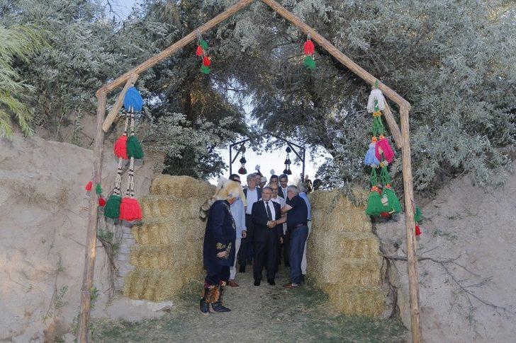 Başkan Büyükkılıç yeraltı müzesinde G1