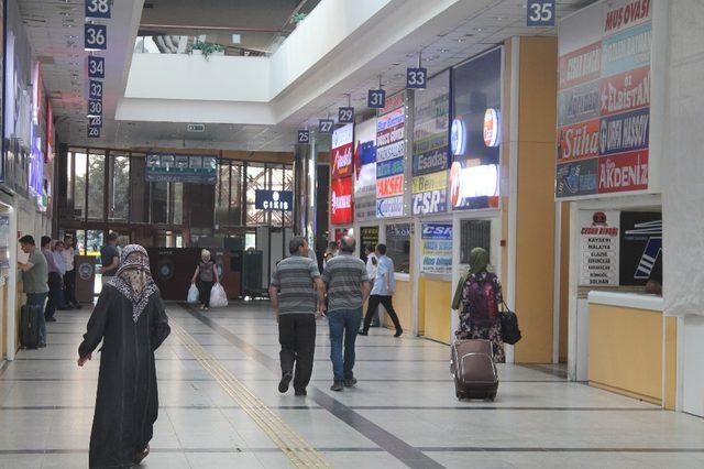 Eskişehir Otobüs Terminalinde bayram hareketliliği