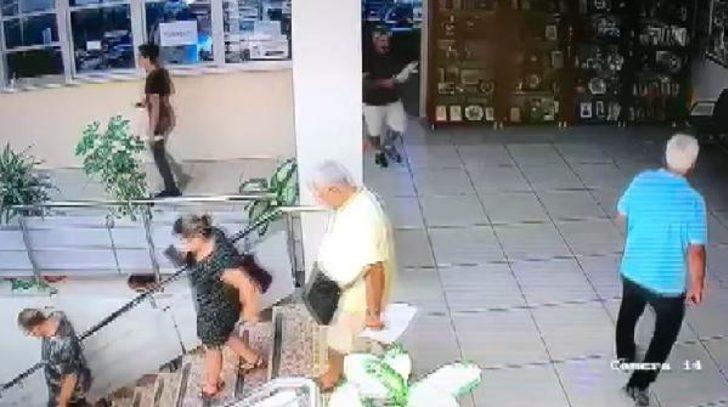 Son dakika Kuşadası Körfezi'nde deprem! (Son depremler AFAD-Kandilli Rasathanesi) G4