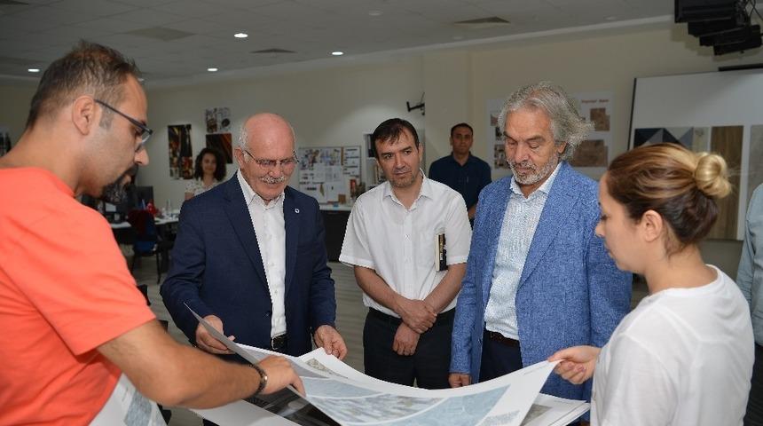 Pala: &ldquo;Tasarım alanında kendi değerlerimizi ortaya &ccedil;ıkarmalıyız&rdquo;