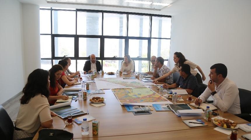 Mezitli&rsquo;de derelerin ıslahı i&ccedil;in &ccedil;alışmalar devam ediyor