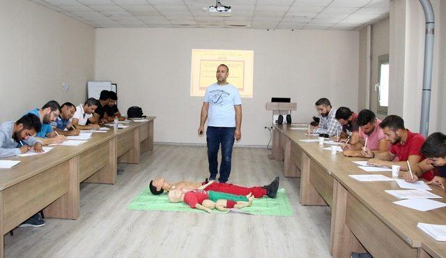 Mardin’de Dicle Elektrik çalışanlarına sertifikalı ilk yardım eğitimi