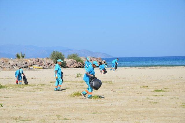 Kuşadası bayrama hazır