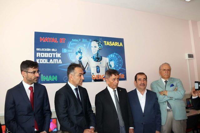 Bitlis’te Robotik Kodlama Atölyesi açıldı