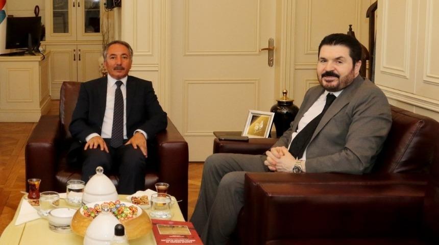 Sayan&rsquo;dan Rekt&ouml;r Karabulut&rsquo;a Ziyaret