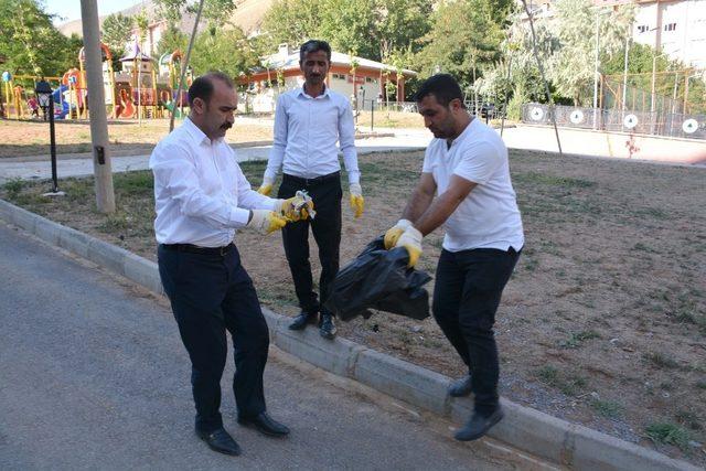 Başkan Karaman, temizlik çalışmalarına katıldı