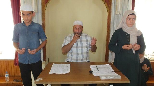 Burhaniye’de Kavakdibi Cami’nde hatim coşkusu