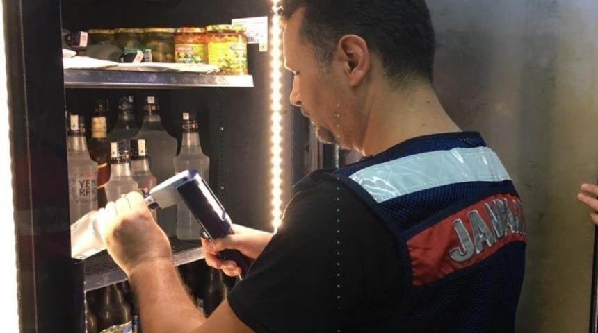 Ordu&rsquo;da ka&ccedil;ak ve sahte alkol satışı yapan 5 kişi tutuklandı