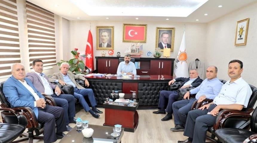 AK Parti Mardin İl Başkanı Kılı&ccedil; belediye başkanları ile bir araya geldi