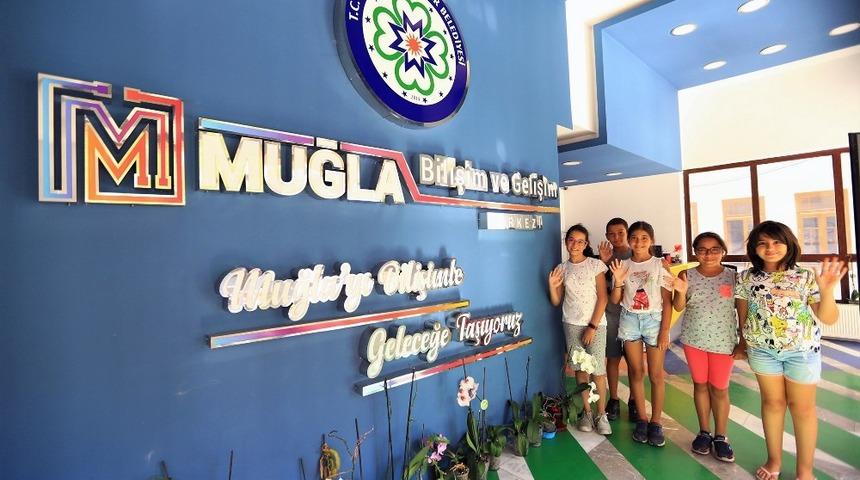 &Ouml;ğrenciler Robotik Kodlama i&ccedil;in bir araya geldi