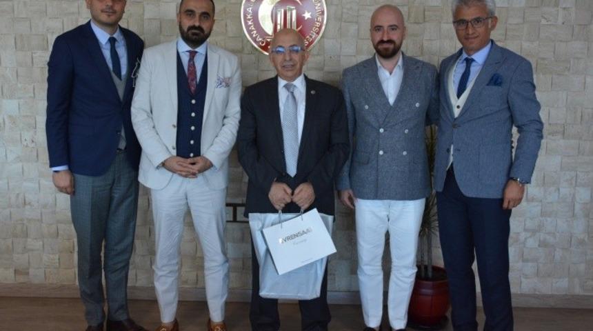 Uzaktan Eğitim Fak&uuml;ltesi Dekanı Şahin&rsquo;den Rekt&ouml;r Murat&rsquo;a ziyaret