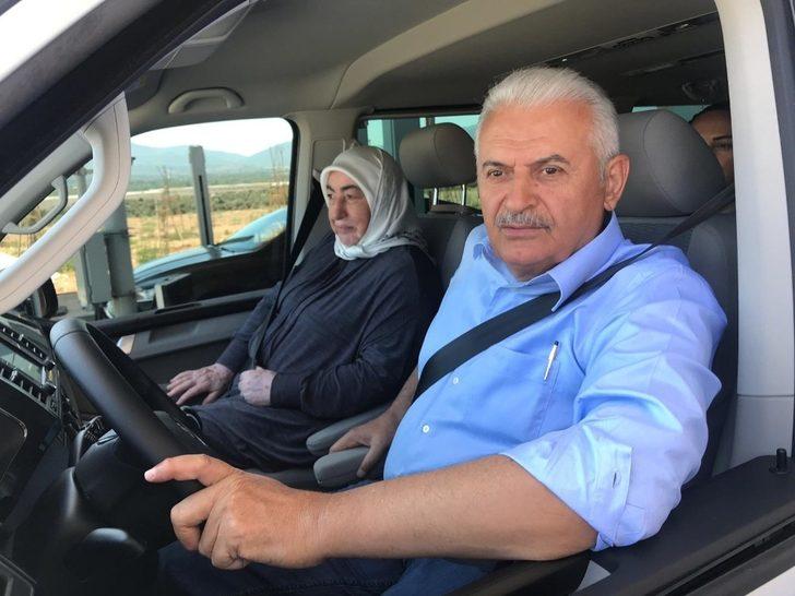 Binali Yıldırım, İstanbul-İzmir Otoyolu’nda direksiyona geçti G1