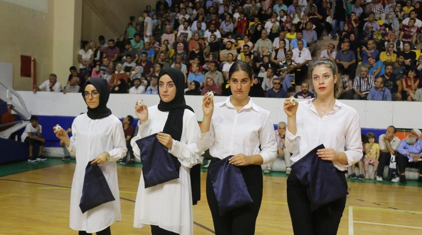 TOKİ konutları kurasında hak sahipleri gözyaşlarını tutamadı