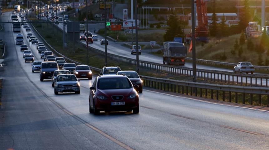 "Kilit kavşak" Kırıkkale'de bayram öncesi yoğunluk