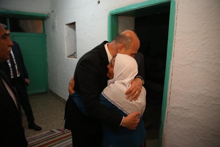 İçişleri Bakanı Soylu depremin bilançosunu açıkladı G2