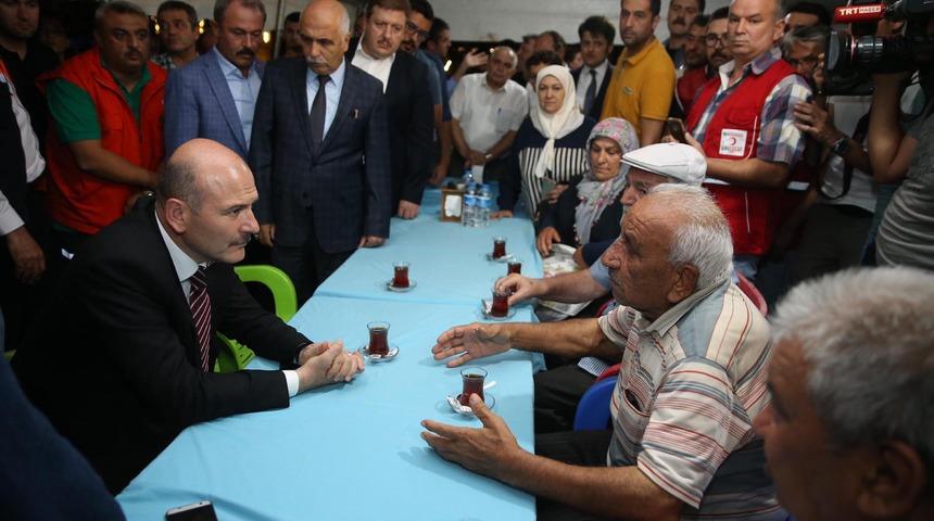 Denizli merkezli 6,0 b&uuml;y&uuml;kl&uuml;ğ&uuml;ndeki deprem, Ege ve Akdeniz'i salladı (8)
