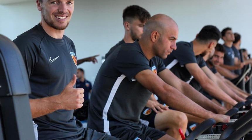 Ben Rienstra ilk antrenmanına &ccedil;ıktı