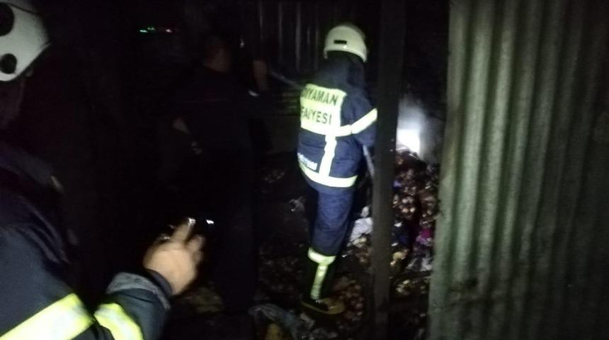 Odunluk yangını b&uuml;y&uuml;meden s&ouml;nd&uuml;r&uuml;ld&uuml;