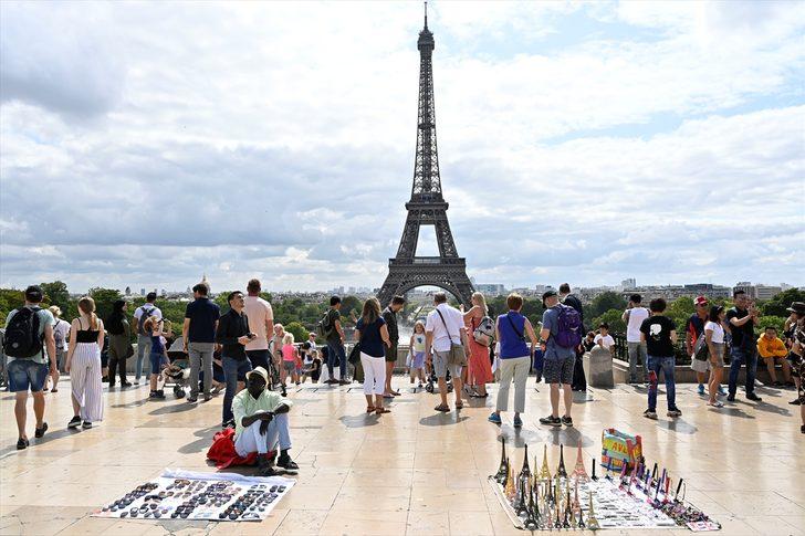 Paris'in sokak satıcıları G1