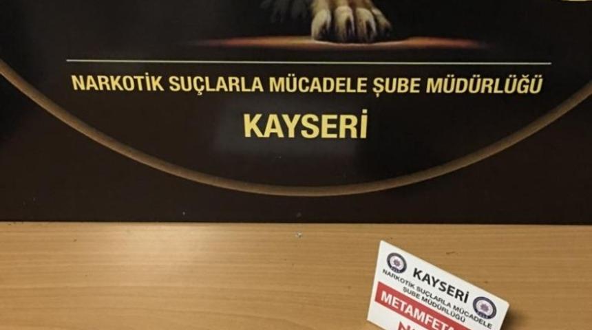 Kayseri&rsquo;de uyuşturucu operasyonu 17 kişi yakalandı