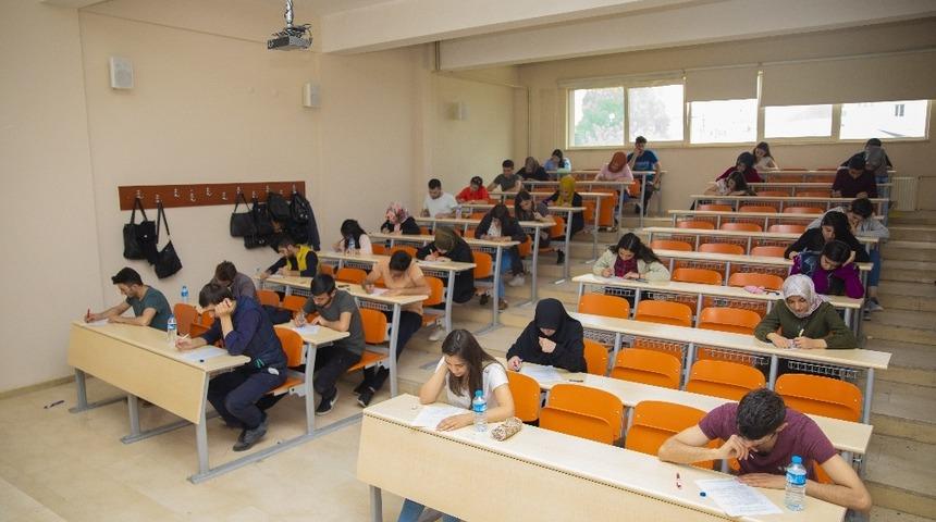 &Ouml;ğrenciler in tercihi yine Iğdır &Uuml;niversitesi oldu
