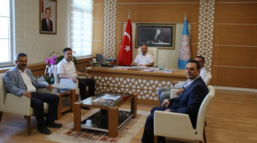 K&uuml;tahya İl M&uuml;d&uuml;rlerinden M&uuml;d&uuml;r Başyiğit&rsquo;e "hayırlı olsun" ziyareti