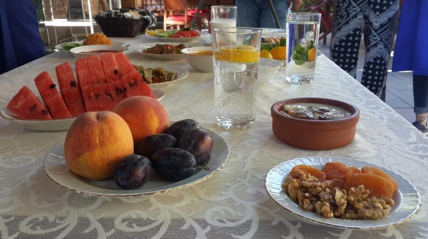 Uzmanından Kurban Bayramı&rsquo;nda et ve tatlı t&uuml;ketimi