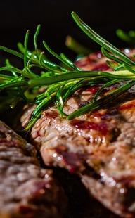 Uzmanı uyarıyor: Eti ayranla t&uuml;ketmeyin