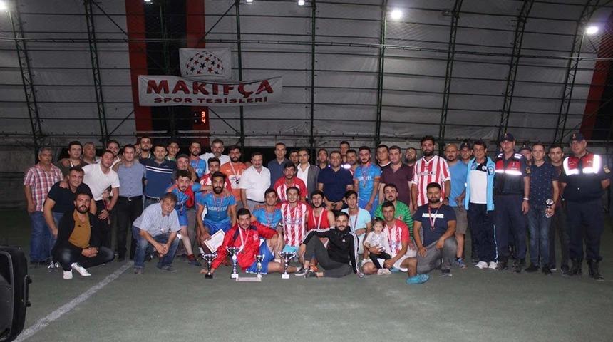 Emet Kaymakamlığı halı saha futbol turnuvası sona erdi