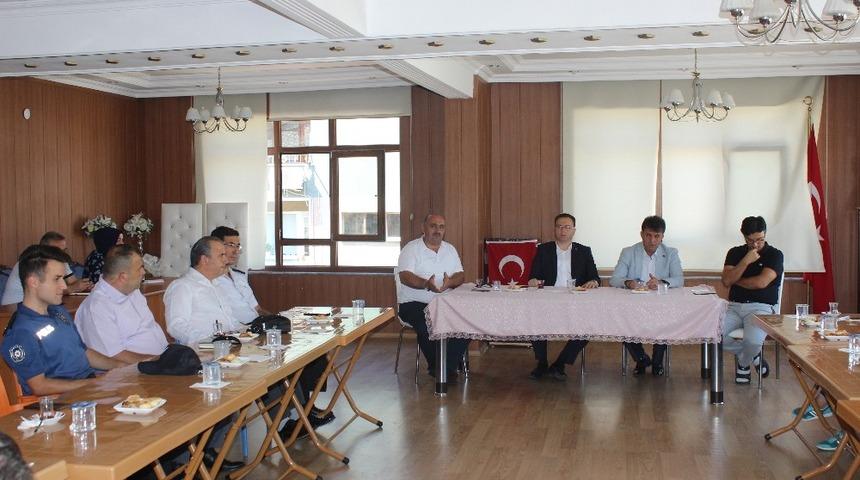 Y&uuml;ksekokul &ouml;ğrencilerinin konaklama konusu masaya yatırıldı