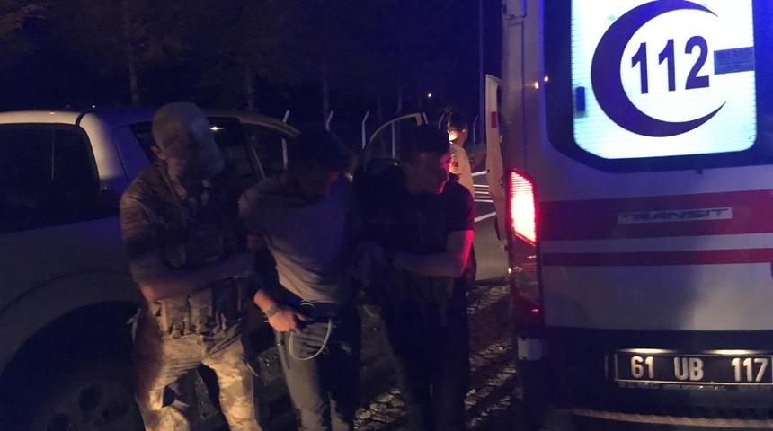 Ormanda yollarını kaybeden 1&rsquo;i  m&uuml;hendis 4 kişi yaklaşık 7 saat sonra bulundu