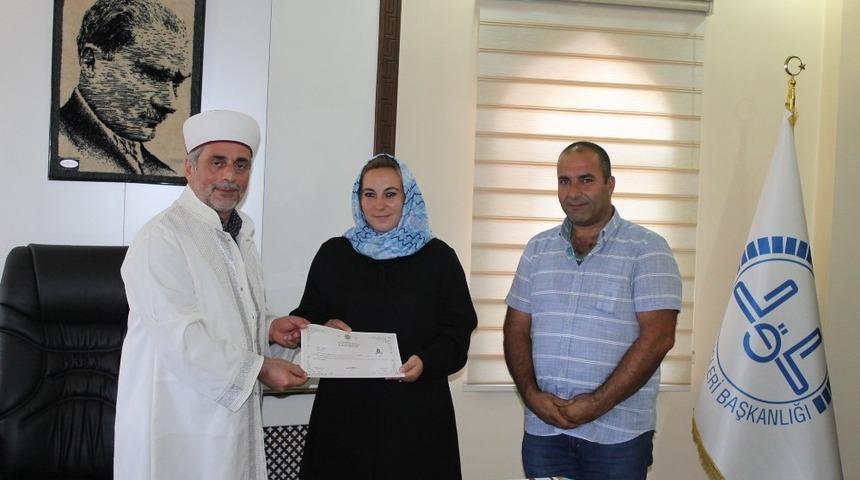 Ukrayna vatandaşı İnha Palıy İslamiyeti se&ccedil;ti