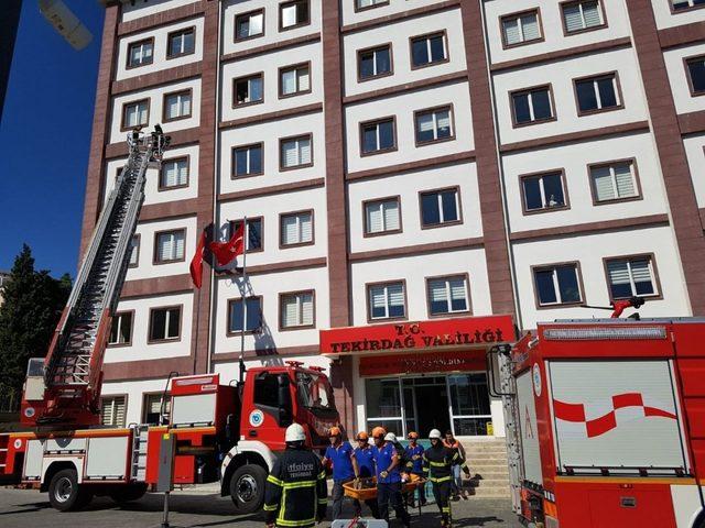 Valilik binasında deprem tatbikatı 4