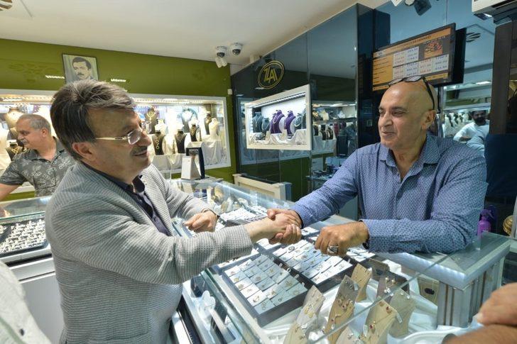 AK Parti yönetiminden esnafa bayram ziyareti G1